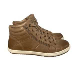 Taos Union Burnished Leather Womens Shoes